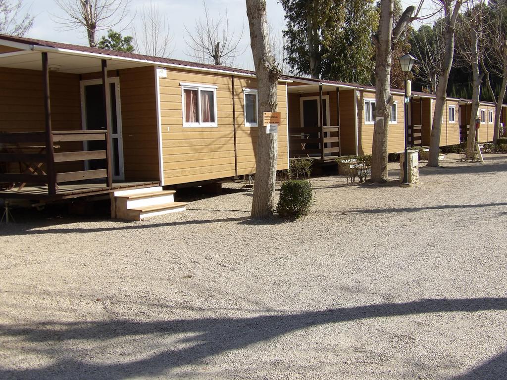Oasis Country Park Hotel Rugat Exterior photo